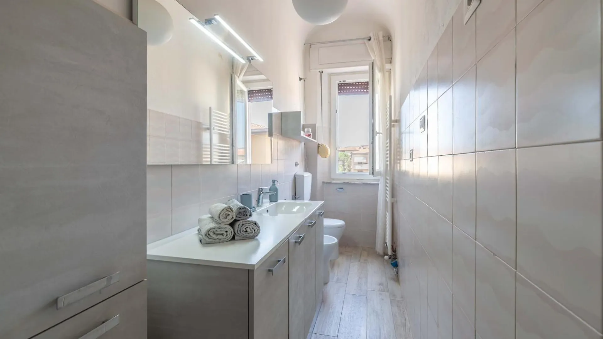 Apartment Windrose Venus Home Pisa Italy