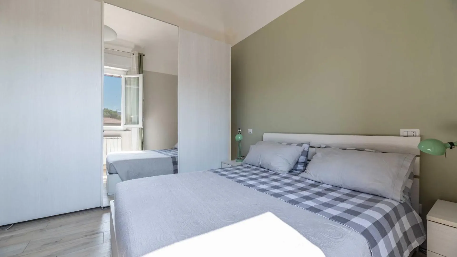 Apartment Windrose Venus Home Pisa Italy