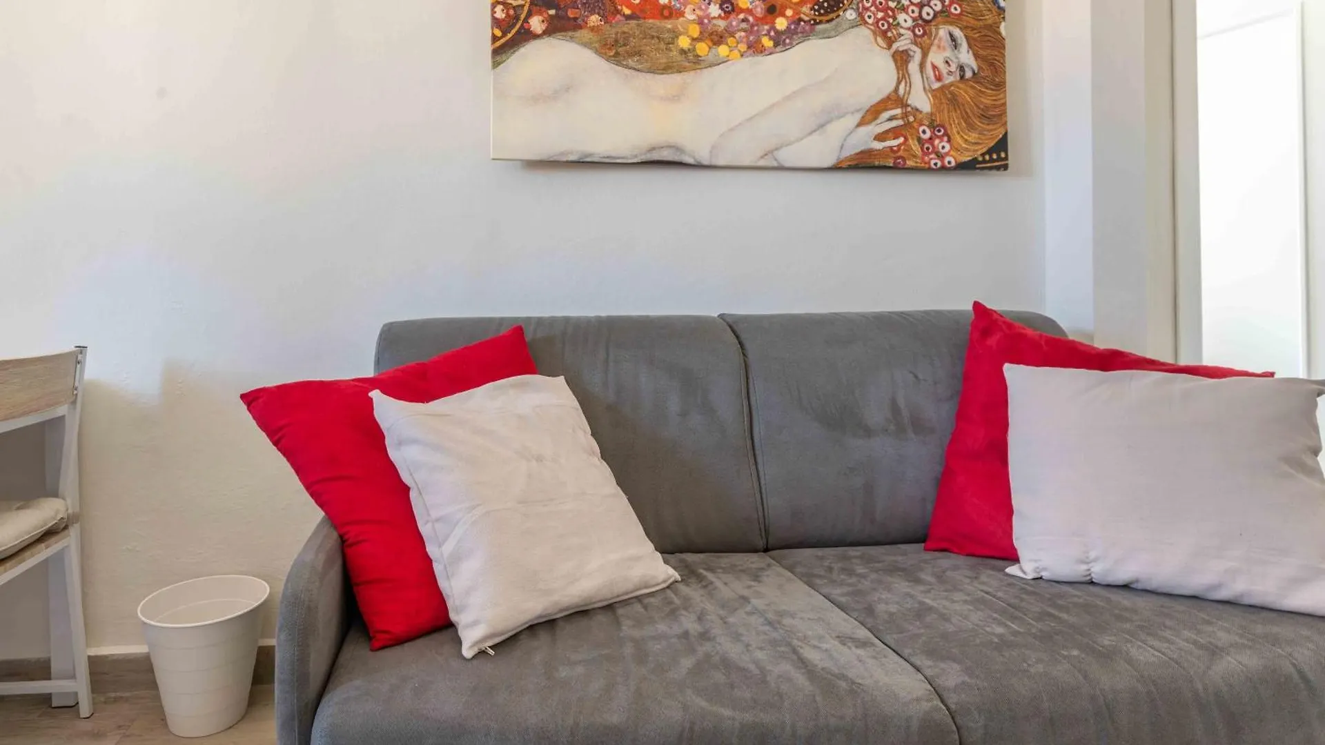 Windrose Venus Home Pisa Italy